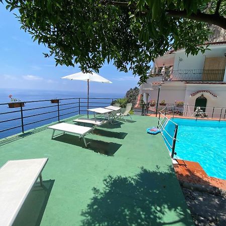 Villa Carmela กองกาเดมารีนี ภายนอก รูปภาพ