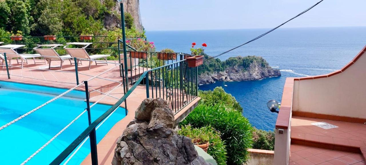 Villa Carmela กองกาเดมารีนี ภายนอก รูปภาพ