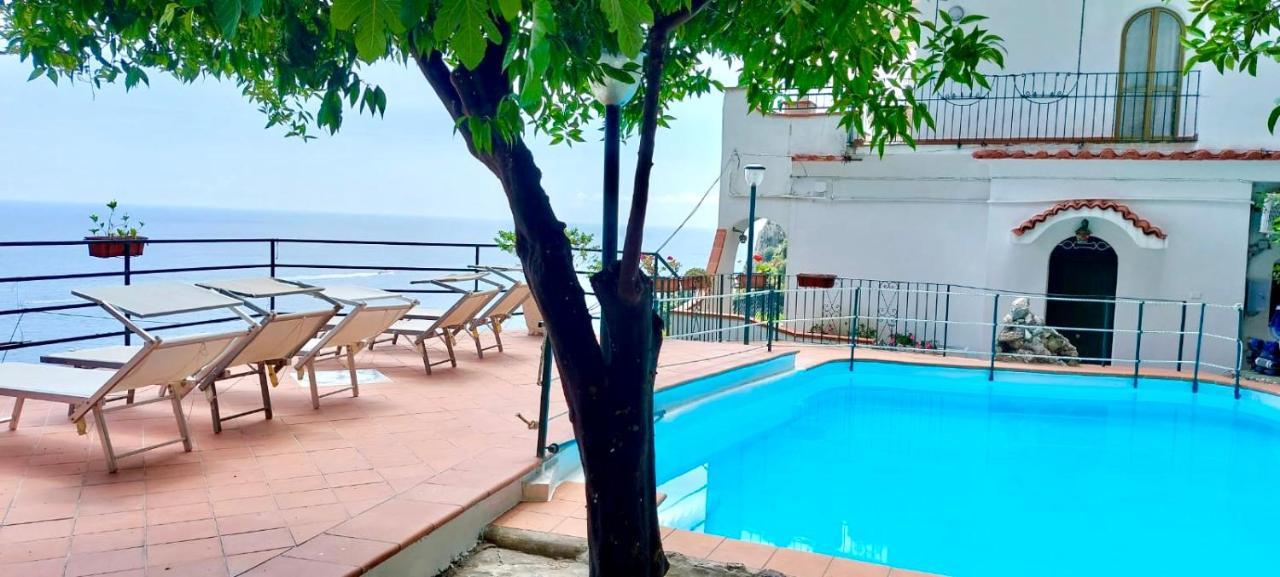 Villa Carmela กองกาเดมารีนี ภายนอก รูปภาพ