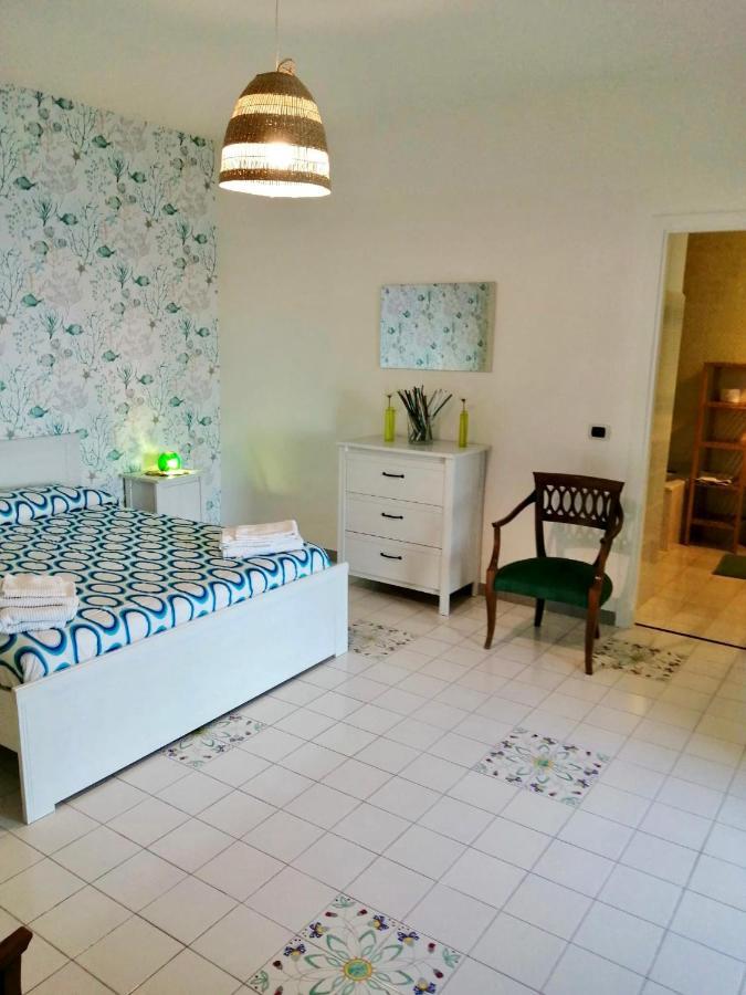 Villa Carmela กองกาเดมารีนี ห้อง รูปภาพ