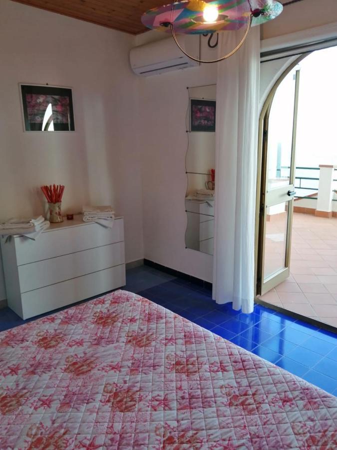 Villa Carmela กองกาเดมารีนี ห้อง รูปภาพ