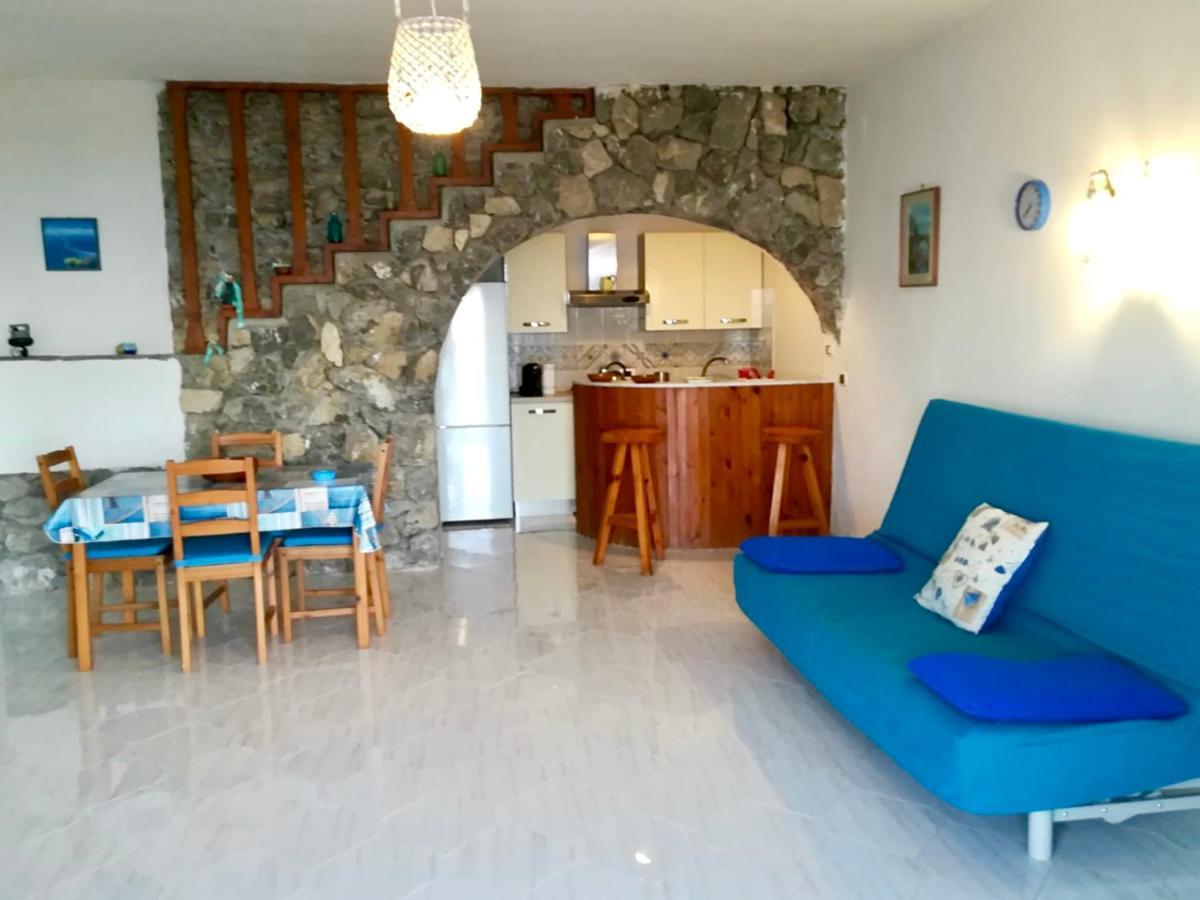 Villa Carmela กองกาเดมารีนี ภายนอก รูปภาพ